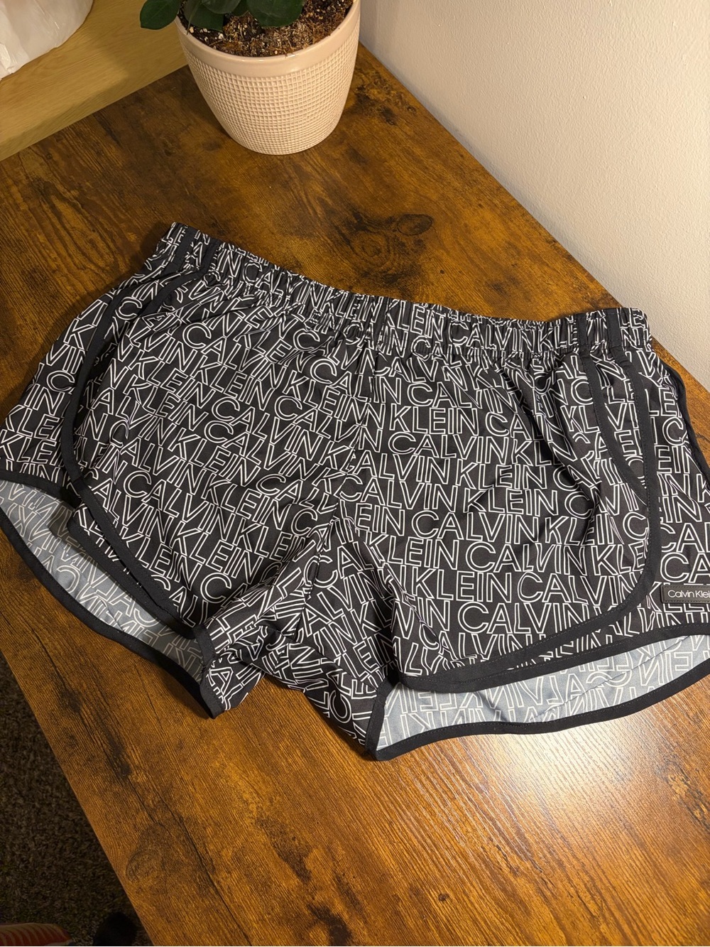 Calvin Klein Black and White Logo Athletic Running Shorts XL